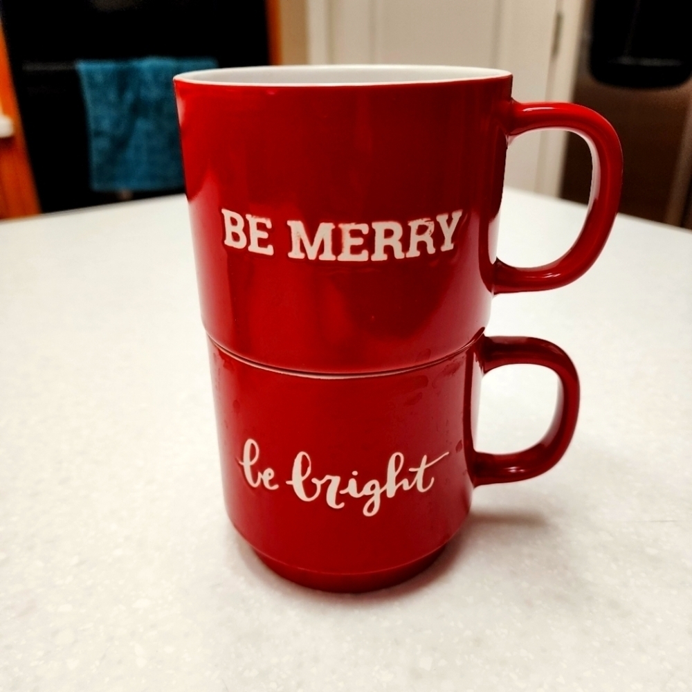 Red Christmas mugs stackable Be Merry Be Bright